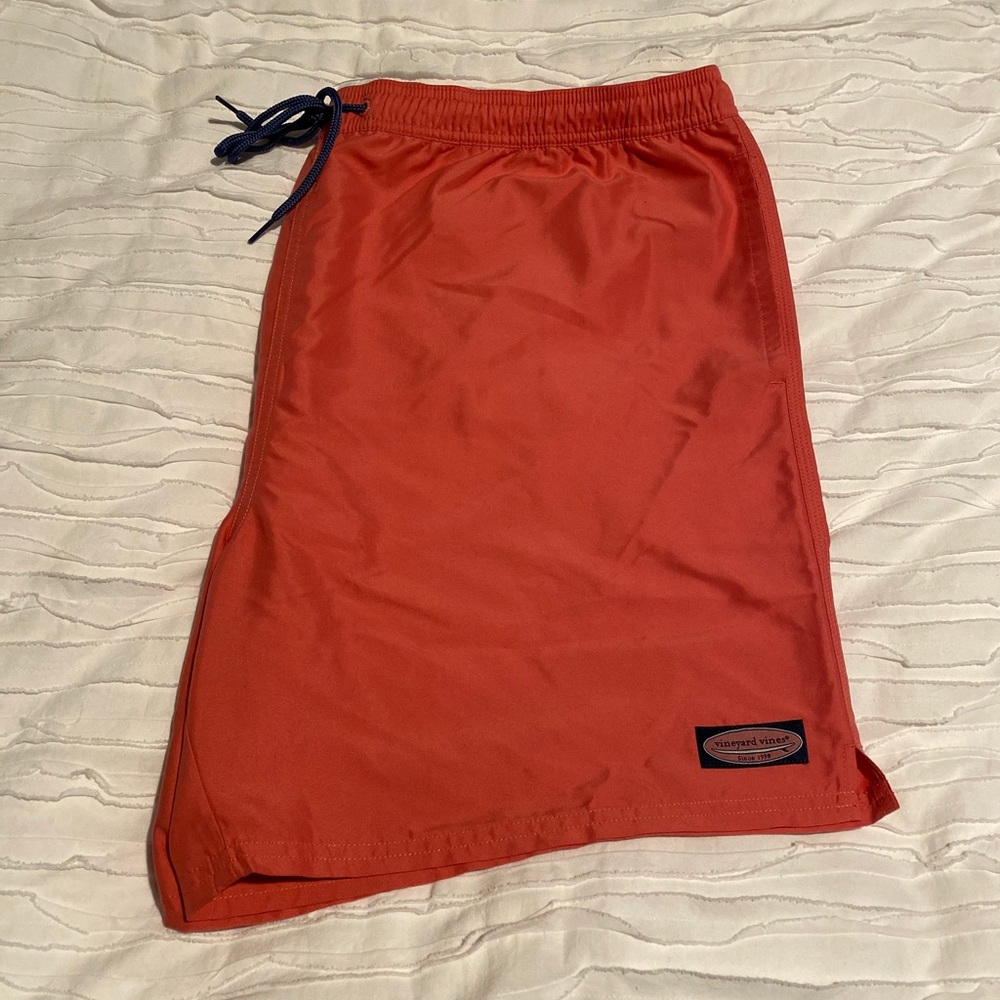 Vineyard Vines Men’s 7 inch Swim Trunks